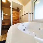 Mit Sauna Im Mirow 그랜조우